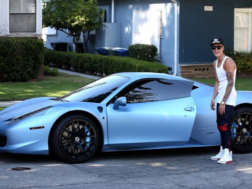 Justin Bieber vende su lujosa Ferrari 458 Italia
