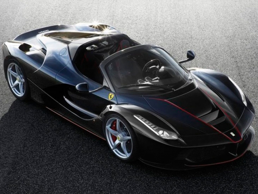 Ferrari vende la increíble LaFerrari Spider solo con invitación