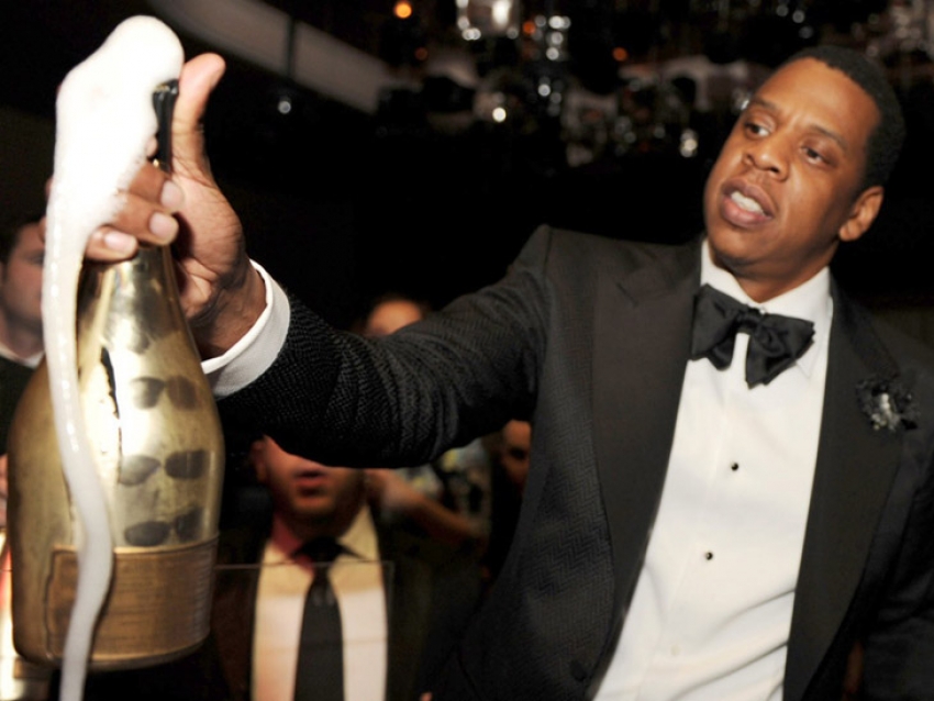 Jay Z compra lujosa marca de champagne
