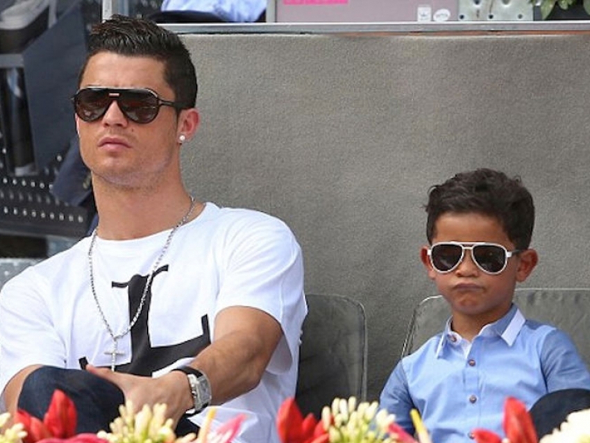 Cristiano Ronaldo le regaló un perro de lujo a su hijo de 6 años