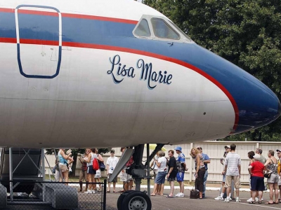 Subastarán los aviones privados de Elvis Presley
