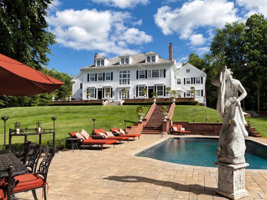 La mansión de Tom Hanks en “Hogar dulce hogar” está en venta