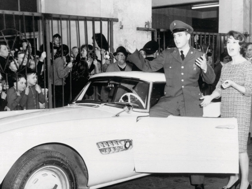 Encuentran y restauran un BMW 507 de Elvis Presley