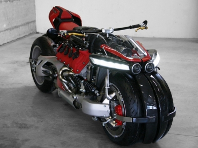 La alucinante moto Lazareth LM 847 que viene con un motor Maserati