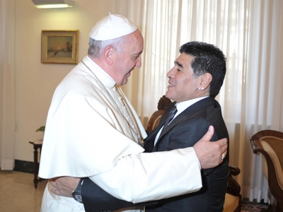 Diego Maradona le regaló al Papa Francisco un Hublot Big Bang Unico
