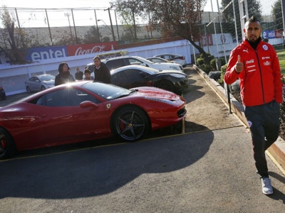La fantástica Ferrari 458 Italia que chocó Arturo Vidal