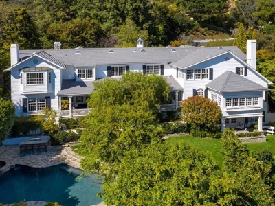 Ashton Kutcher y Mila Kunis venden su enorme mansión en Beverly Hills