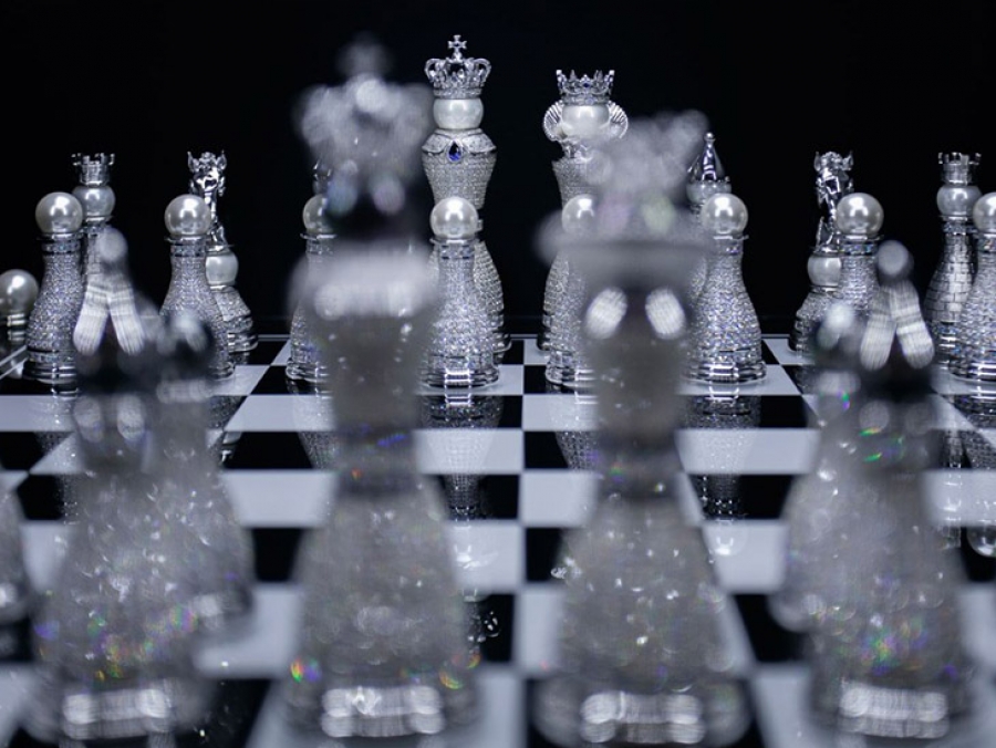 De oro y con diamantes, así es el ajedrez más caro del mundo - HMS - Horas  minutos y segundos