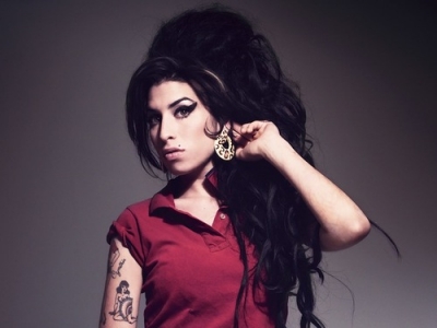 Venden pintura de Amy Winehouse