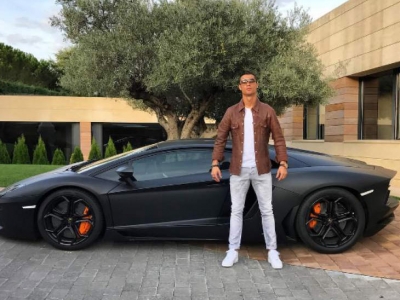 Cristiano Ronaldo se compra un nuevo Lamborghini Aventador